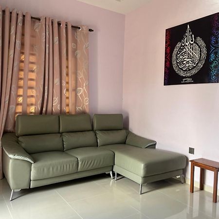 Razak Guest House Setiu Exterior foto
