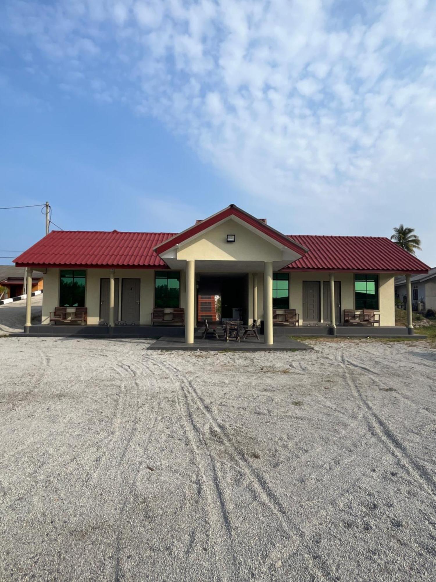 Razak Guest House Setiu Exterior foto